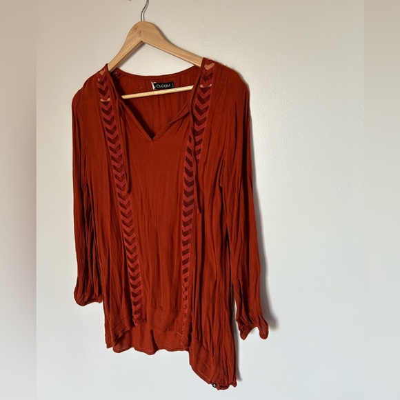 Volcom Women’s Small Shirt - Picture 1 of 3